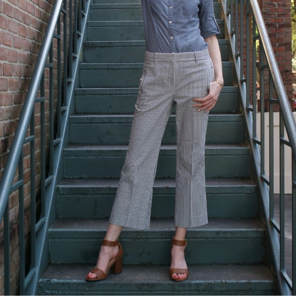 J. Crew Navy White Seersucker Striped Flare Cropped Teddie Dress Pants Preppy